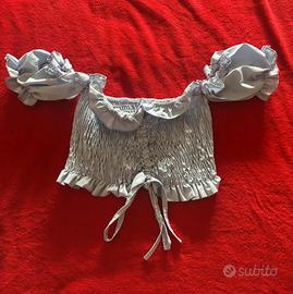 Top con spalle scoperte