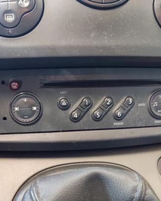 Autoradio RENAULT MEGANE SCENIC del 2005