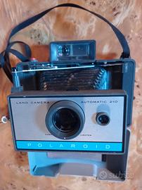 Macchina fotografica Polaroid 210