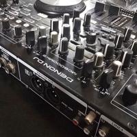 Denon MC6000 mk2