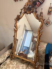 Specchio vintage in legno