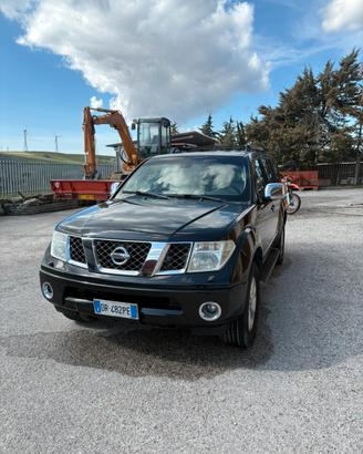 Nissan Pathfinder 2.5 170cv