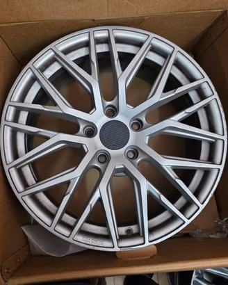 cerchi 18" solamente 3 