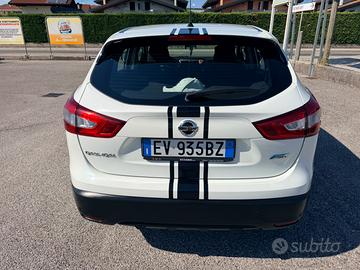 Nissan Qashqai 1.6 2014
