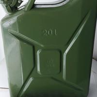 TANICA IN METALLO  DA 20 LT CON BECCO