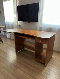 Scrivania lavoro/studio