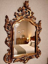 Specchio con cornice dorata intagliata 130 x 86 