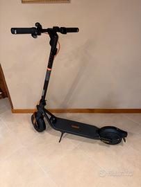Segway Ninebot F2 Pro E Monopattino Elettrico