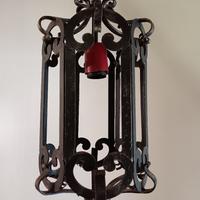 Lampadario antico in ferro battuto stile medievale