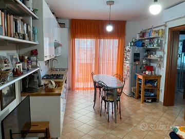 Esclusivo Trilocale Climatizzato a Bosa