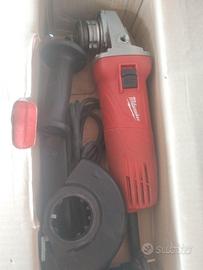 Smerigliatrice Angolare Milwaukee AG 10-125 EK