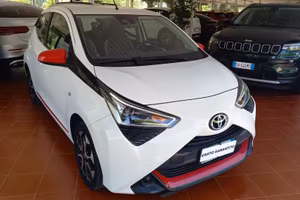 Toyota Aygo Connect 1.0 VVT-i 72 CV 5 porte x-clus