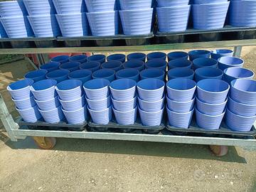 Stock vasi ceramica 12 cm  colore lilla 