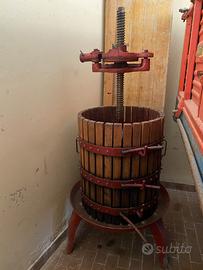 Attrezzatura per la vinificazione
