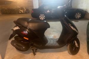 Scooter Zip nero