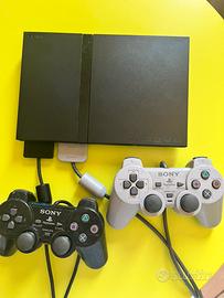 PlayStation 2 + 2 controller originali + giochi