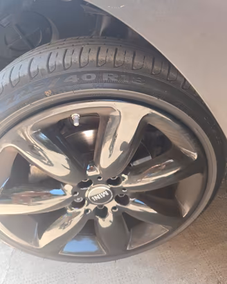 225/40/18 Pirelli p zero rf Mini Cooper 