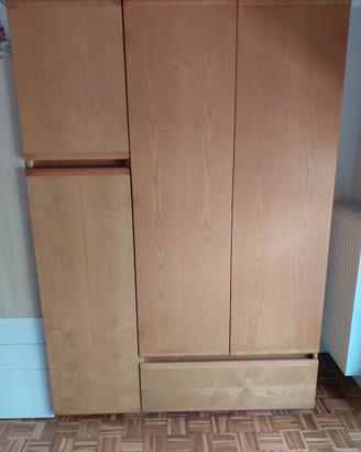Armadio in legno
