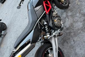 Aprila Dorsoduro 750 factory (2010)
