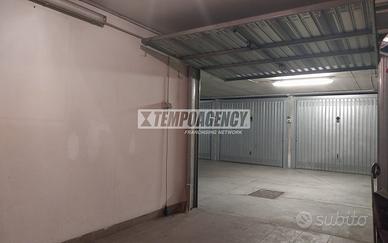 BOX SINGOLO 15Mq IN STABILE ODINATO