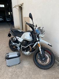 Moto Guzzi V85 TT 4.600 km adventure