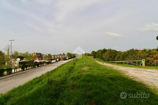 TER. RESIDENZIALE A LIGNANO SABBIADORO