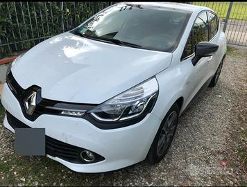  Renault clio 2015 costume National 