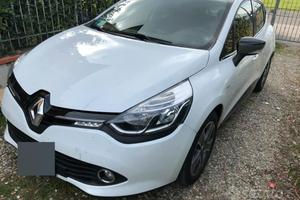  Renault clio 2015 costume National 