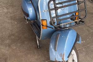 Vespa px  125 conservata