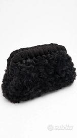 borsa clutch nera pelliccia