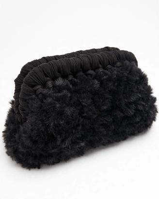 borsa clutch nera pelliccia
