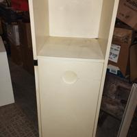 mobile a colonna un'anta 3 ripiani con vano superi