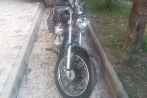 Moto Yamaha 250