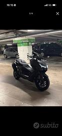 Tmax 560 2025