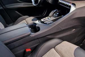 PEUGEOT 3008 1.6 300 CAVALLI
