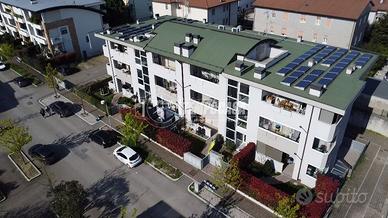 Ingresso indipendente con giardino