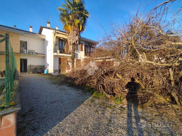 3 LOCALI A BORGOLAVEZZARO