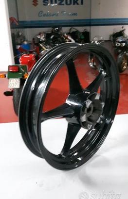 Cerchio posteriore SUZUKI SIXTEEN 125 150