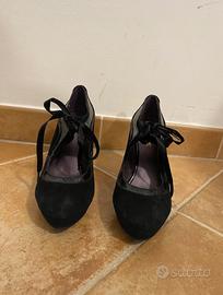 Scarpe nere con tacco di Pittarello