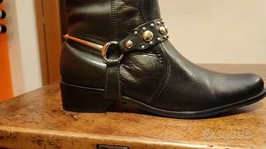 Stivali donna neri in pelle VIAUNO