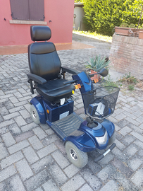Scooter elettrico per anziani/disabili