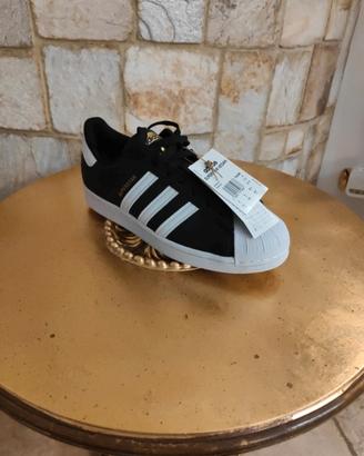 scarpe Adidas Superstar Vegan uomo 