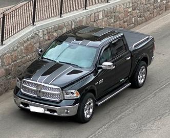 RAM 1500 Laramie Crew Cab