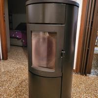 stufa pellet  ravelli 