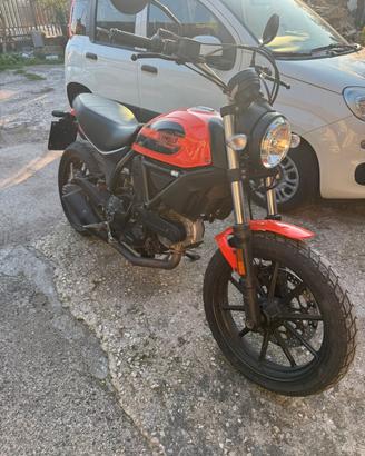 Ducati Scrambler 400 Sixty