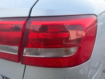 fanale posteriore dx esterno audi a6 c7 sw 2012