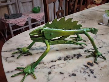 Iguana metallica 