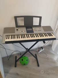 tastiera Yamaha YPT-320