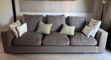 Divano Minotti modello Andersen