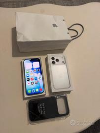 iPhone 17 Pro 256GB | Scatola + custodia aggiuntiv